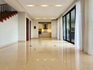 Exclusive House for Rent in CilandakModern Design, Private Pool, Prime Location lokasi di Jakarta Selatan, tersedia melalui melalui situs Olx
