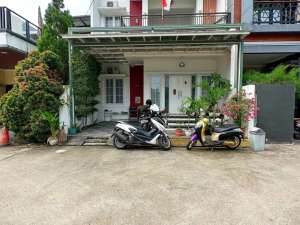 EXCLUSIVE HOUSE FOR SALE CLUSTER NYAMANSTRATEGIS DI BAMBU APUS lokasi di Jakarta Timur, tersedia melalui melalui situs Olx