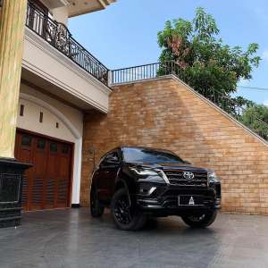 Jual bekas Facelift2021 Toyota Fortuner 2.4 TRD Sportivo AT,lokasi di Palembang Kota