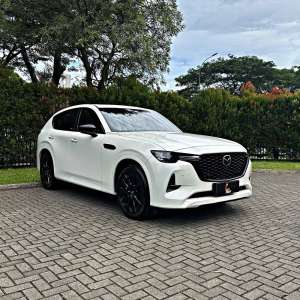 Jual bekas FAVORIT Mazda CX60 Kuro 2024 CX-60 3.3T e-skyacitv full spek 2025,lokasi di Jakarta Selatan
