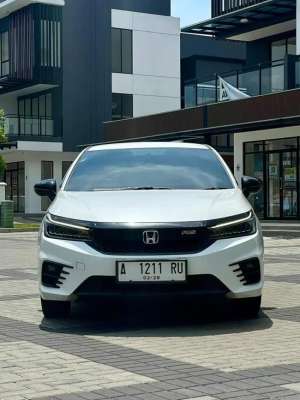 Jual bekas Favorite bgt ni tiap bulan nyetok sold Honda City RS HB AT 2022 Putih,lokasi di Jakarta Selatan