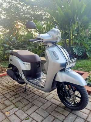 Jual bekas Fazzio LUX 2024 Setangan Dari Baru,lokasi di Bandung Kota