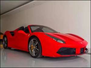Jual bekas Ferrari 488 Spider Rosso Corsa Kondisi Istimewa Low ODO,lokasi di Surabaya Kota