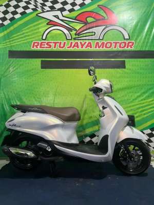 Jual bekas Fillano Lux th 2023 cashkredit rjm,lokasi di Bantul Kab.