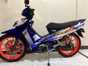 Jual bekas Fizr biru pitih th 2004 full restorasi,lokasi di Jakarta Barat