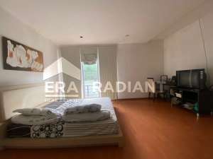 Flamingo, Bintaro Sektor 9 lokasi di Tangerang Selatan Kota, tersedia melalui melalui situs Olx