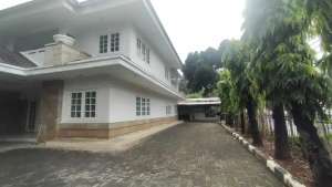 For Rent House Menteng Jakarta Pusat Imam Bonjol lokasi di Jakarta Pusat, tersedia melalui melalui situs Olx