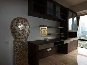 FOR RENTSELLVerde 1 Apartment 3 BR High Floor with City ViewPrivate Lift lokasi di Jakarta Selatan, tersedia melalui melalui situs Olx