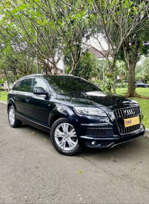 Jual bekas FOR SALE AUDI Q7 S-LINE QUATTRO TAHUN 2012,lokasi di Jakarta Selatan