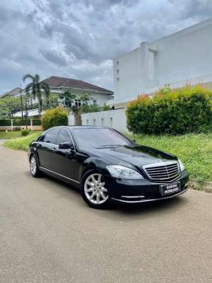 Jual bekas FOR SALE MERCEDES-BENZ S350L CBU BUILT UP TAHUN 2007,lokasi di Jakarta Selatan
