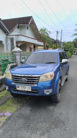 Jual bekas Ford everest pemakaian pribadi,lokasi di Pemalang Kab.