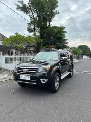 Jual bekas Ford Everest TDCI XLT matic th2009 plat AB pajak hidup,lokasi di Yogyakarta Kota