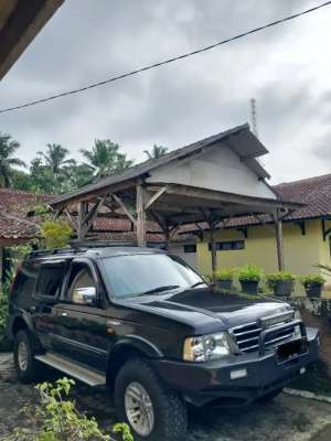 Jual bekas Ford Everest Tdi Manual 4x4,lokasi di Bandung Kota