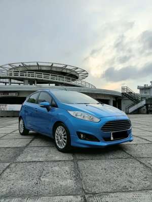 Jual bekas Ford Fiesta S Ecoboost 1.0 AT 2014 Terawat KM LOW 70 RB,lokasi di Tangerang Kota