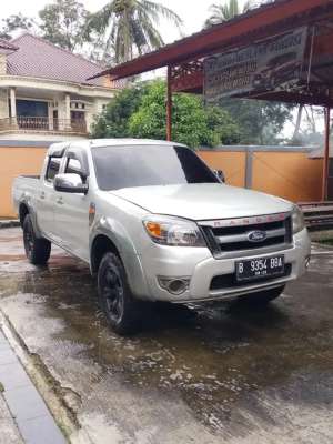 Jual bekas Ford ranger 2011 4x4 jual cepat,lokasi di Bandar Lampung Kota