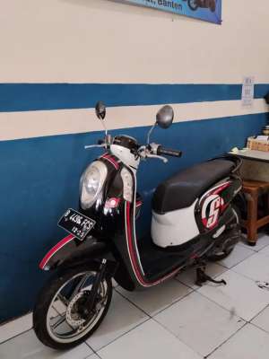 Jual bekas Forsale honda scoopy 2015 surat lengkap,lokasi di  ,Tangerang Selatan Kota
