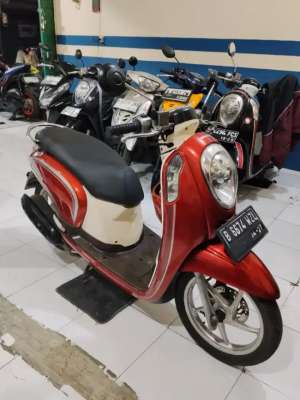 Jual bekas forsale Honda Scoopy stylish cbs iss 2016,lokasi di Tangerang Selatan Kota