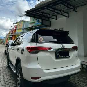 Jual bekas Fortuner 2.4 Diesel VRZ 4x2 AT,lokasi di Tebing Tinggi Kota