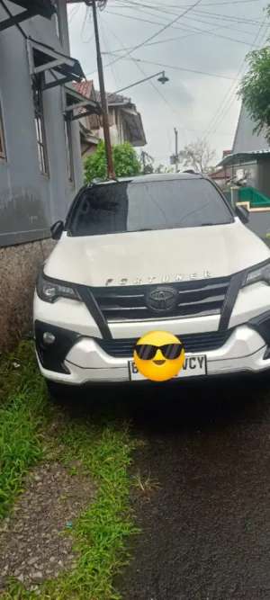 Jual bekas Fortuner 2.4 VRZ 4X2 AT 2016,lokasi di Tangerang Kota