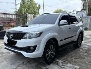 Jual bekas fortuner 2.5 Manual 2015,lokasi di Metro Kota