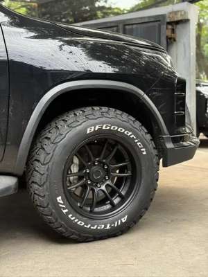 Jual bekas Fortuner 4x2 BFG,lokasi di Jakarta Barat