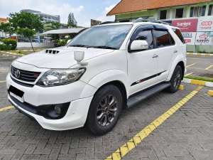 Jual bekas Fortuner Diesel VNT TRD AT 2015,lokasi di Surabaya Kota