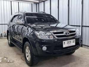 Jual bekas Fortuner G Bensin 2005 Super Istimewa,lokasi di Sidoarjo  Kab.