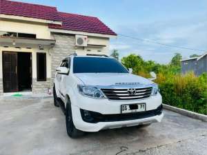 Jual bekas Fortuner G TRD Bensin 2.7,lokasi di Banjarbaru Kota