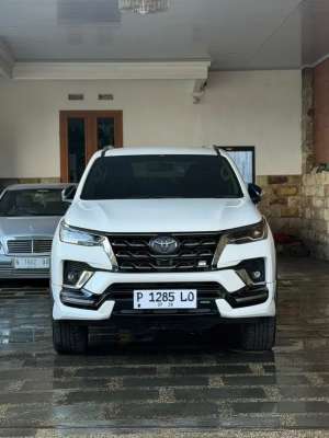 Jual bekas Fortuner GR 2.8 2023,lokasi di Malang Kota