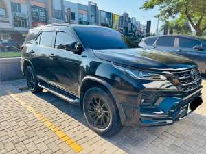 Jual bekas Fortuner GR Sport 2.4 AT Diesel 2021,lokasi di Tangerang Kota