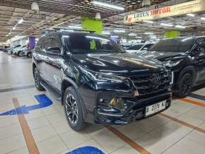 Jual bekas FORTUNER NEW TRD AT DIESEL 2021 CAMERA 360 KICK SENSOR,lokasi di Jakarta Pusat