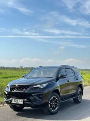 Jual bekas Fortuner solar matic istimewa,lokasi di Banjarbaru Kota