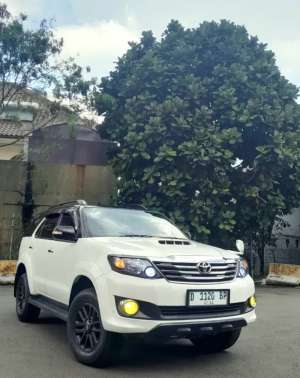 Jual bekas Fortuner vnt manual dieselsolar,lokasi di  