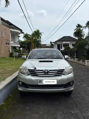 Jual bekas Fortuner VNT Turbo 2013 diesel matic,lokasi di Sleman Kab.