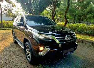Jual bekas Fortuner VRZ 2.4 4x2,lokasi di Bengkalis Kab.
