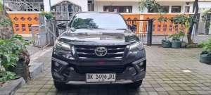 Jual bekas Fortuner VRZ 4x2 TRD Sportivo AT Transmission,lokasi di Denpasar Kota