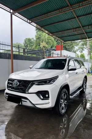 Jual bekas Fortuner Vrz 4x4 Tetradrive AT,lokasi di Makassar Kota