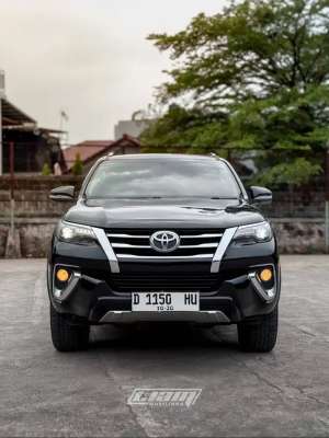 Jual bekas fortuner vrztetradrive 4x4 solar matic diesel,lokasi di Bandung Kab.