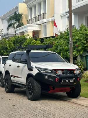 Jual bekas FORTUNER VRZ TRD 2021 FULL MODIFIKASI,lokasi di Jakarta Utara