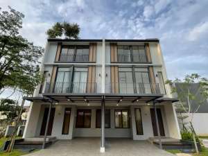 FREE PPN DTP Anza cluster malibu Village rumah 3 lantai 1,4 M an DP RENDAH lokasi di Tangerang Kab., tersedia melalui melalui situs Olx