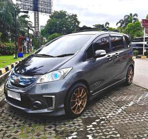Jual bekas Freed E PSD 2010 Full Modif,lokasi di Jakarta Timur