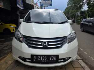 Jual bekas FREED PSD AT MATIC 2012,lokasi di Tangerang Kota