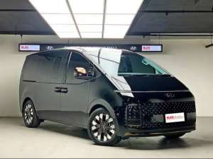 Jual bekas Full Record Hyundai Staria Signature 7 seat 2021 BJM2,lokasi di Tangerang Selatan Kota