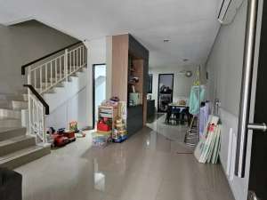 Gaji anda dibawah 15Jt pasti diapproved Bank Dijual rumah murah 2lantai di Cluster La Seine Jakarta Garden City Jakarta Timur siaphuni minimalis lokasi di Jakarta Timur, tersedia melalui melalui situs Olx