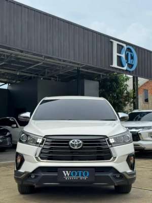 Jual bekas GARANSI 2THToyota Innova Venturer 2.4L Diesel AT 2022,lokasi di Palembang Kota