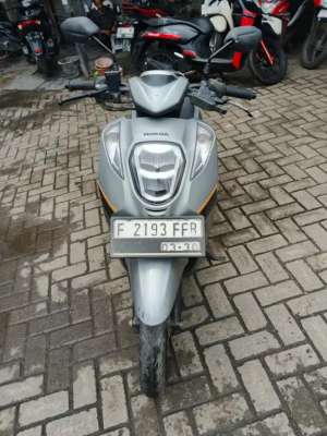 Jual bekas Genio tahun 2020.Pajak hidup,lokasi di Bekasi Kab.