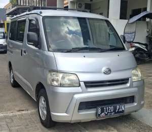 Jual bekas Gran max minibus 1.5 acps 2017. Granmax mb 1.5 ac ps 2017,lokasi di  