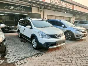 Jual bekas GRAND LIVINA 1.5 XGEAR 2013 AUTOMATIC PUTIH NISSAN,lokasi di Jakarta Barat