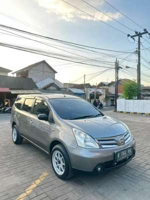 Jual bekas grand livina 2012 sv at pajak hidup,lokasi di Serang Kab.