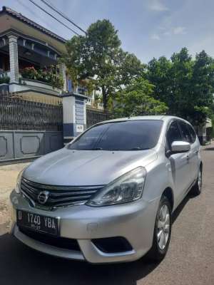 Jual bekas GRAND LIVINA SV MT MANUAL 2015,lokasi di Bandung Kota